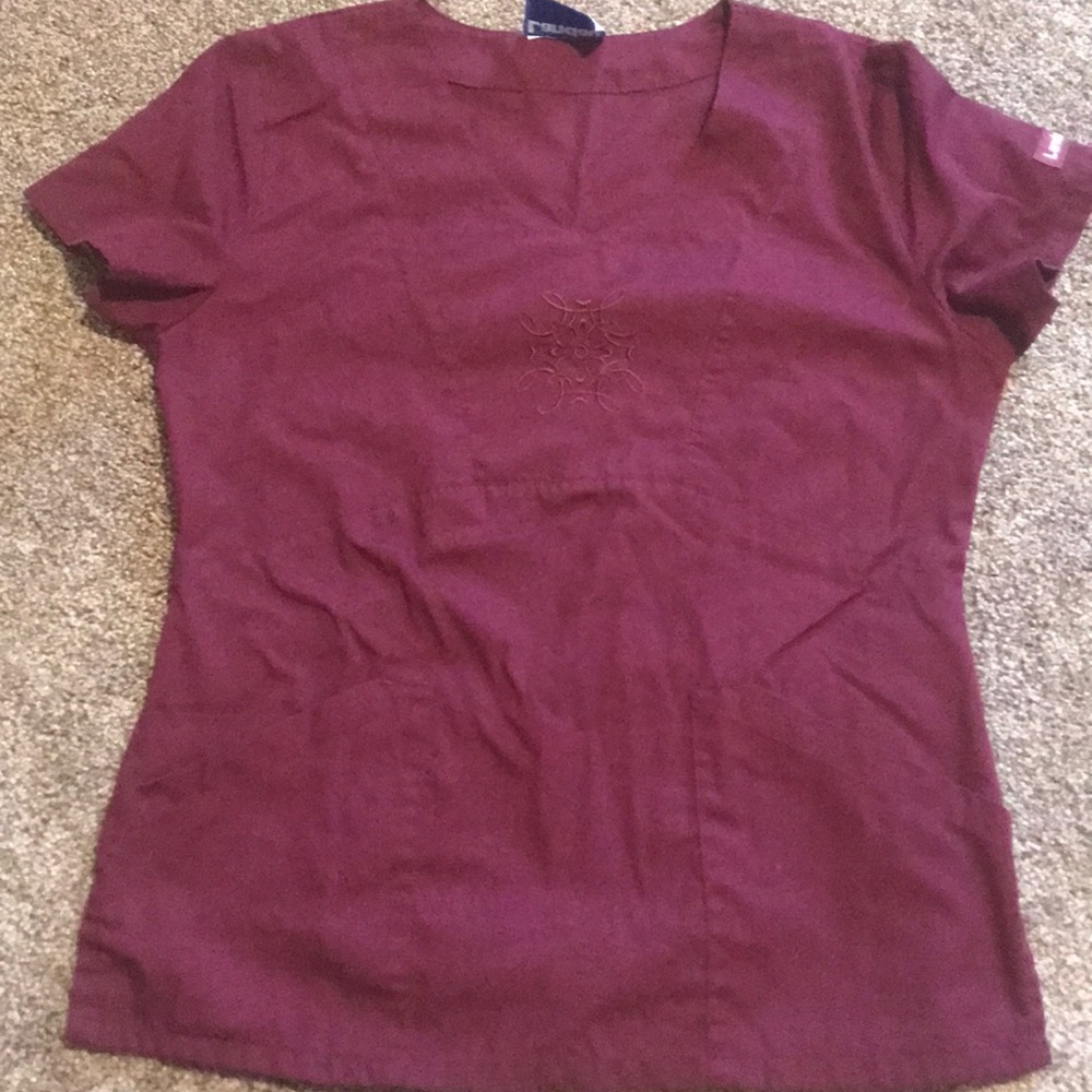 Landau Scrub Top